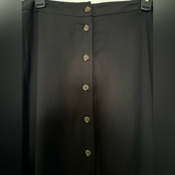 Button down skirt - Picture 2 of 2